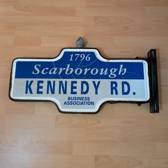 Scarborough Kennedy Rd Sign - Picture 1 of 6